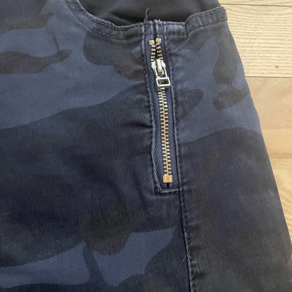 Elane Blue Camo Skinny Jeans Jayme Fly Button Womens Size Small - Picture 8 of 12